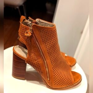 Nature Breeze Open Toe Heels - Zippered Elegance, Size 8